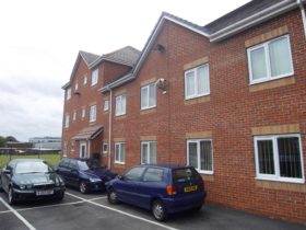 2 bedroom Flat to re...